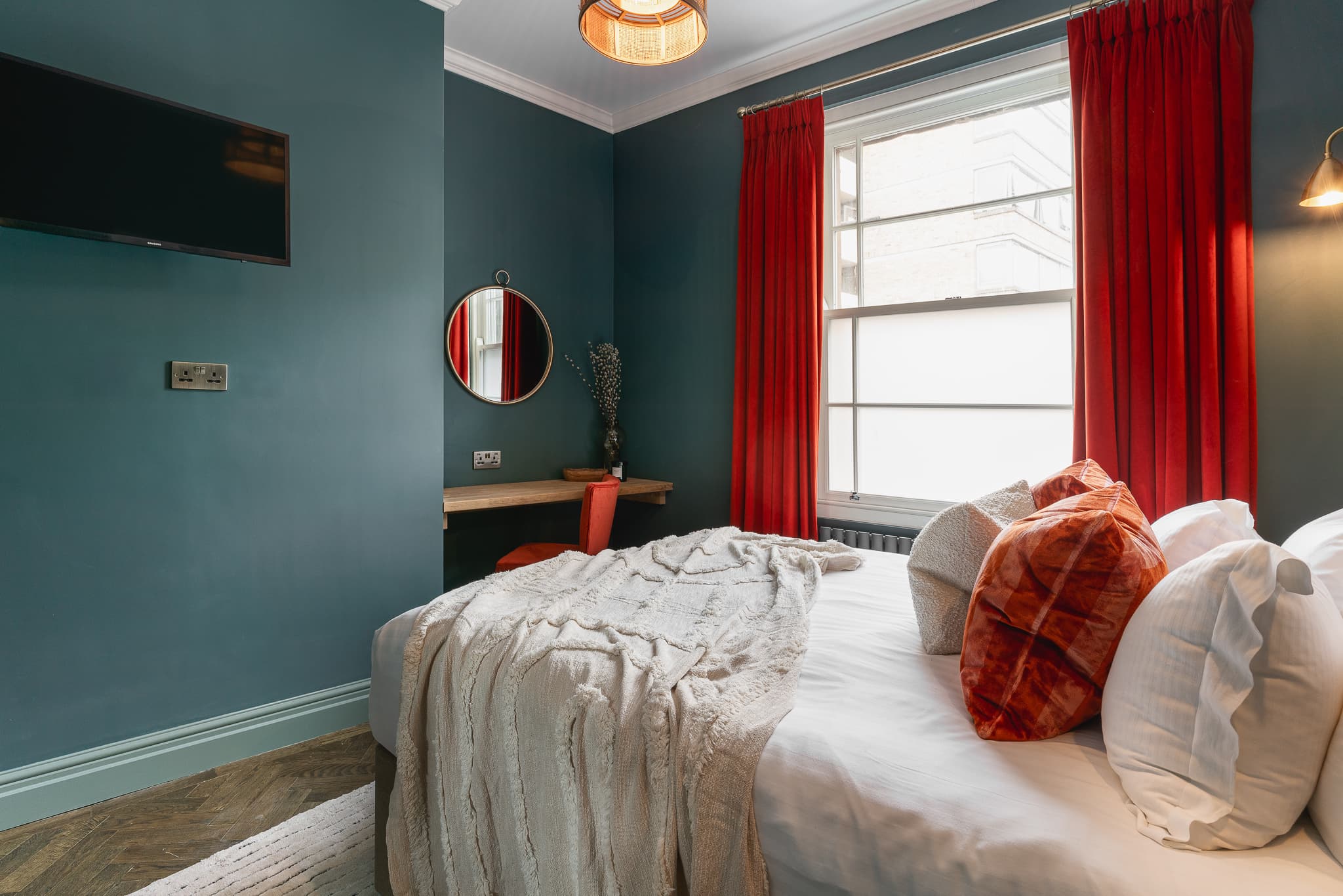 092301-155StMichaelsHill-YourApartment-11-1