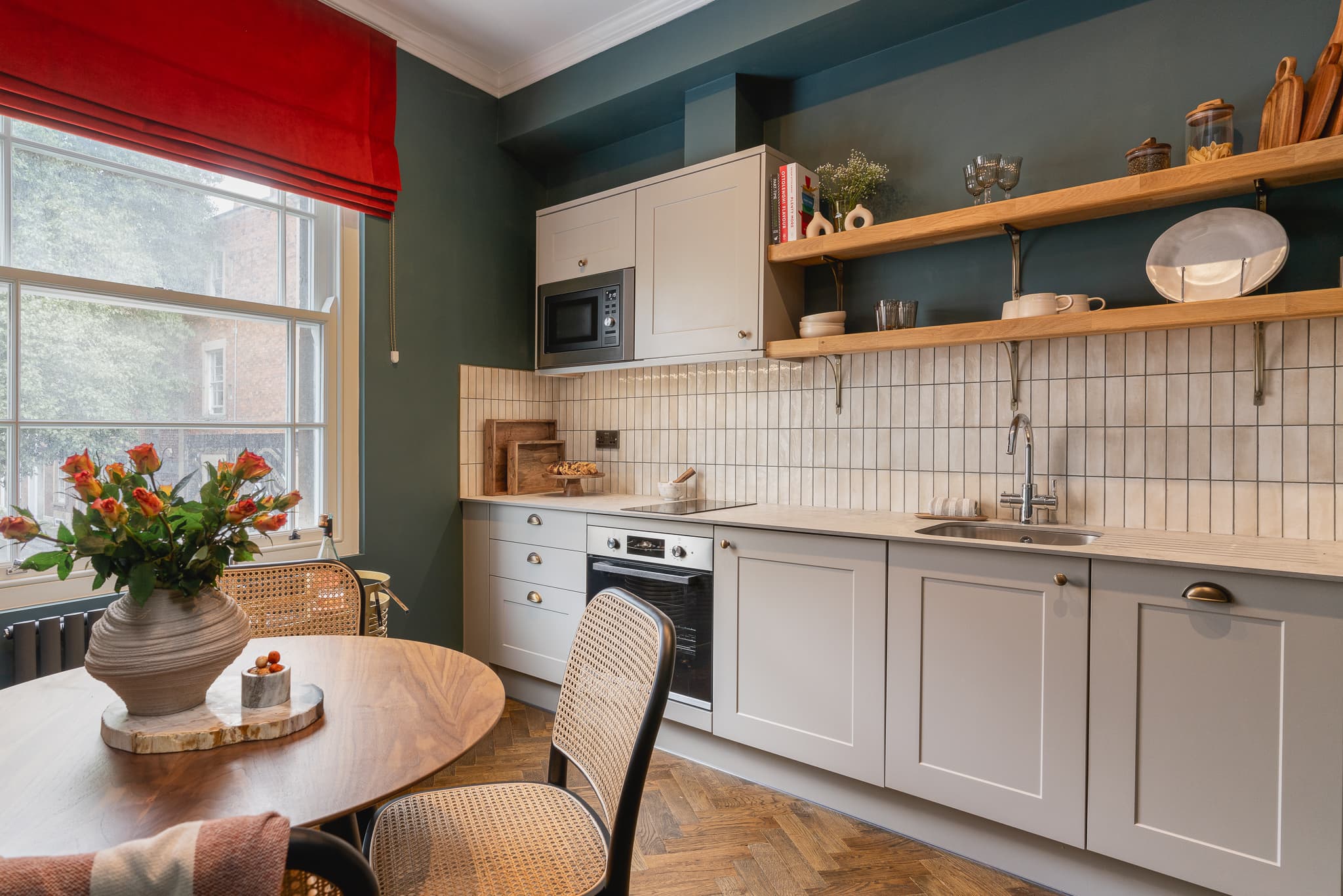 092301-155StMichaelsHill-YourApartment-13-1