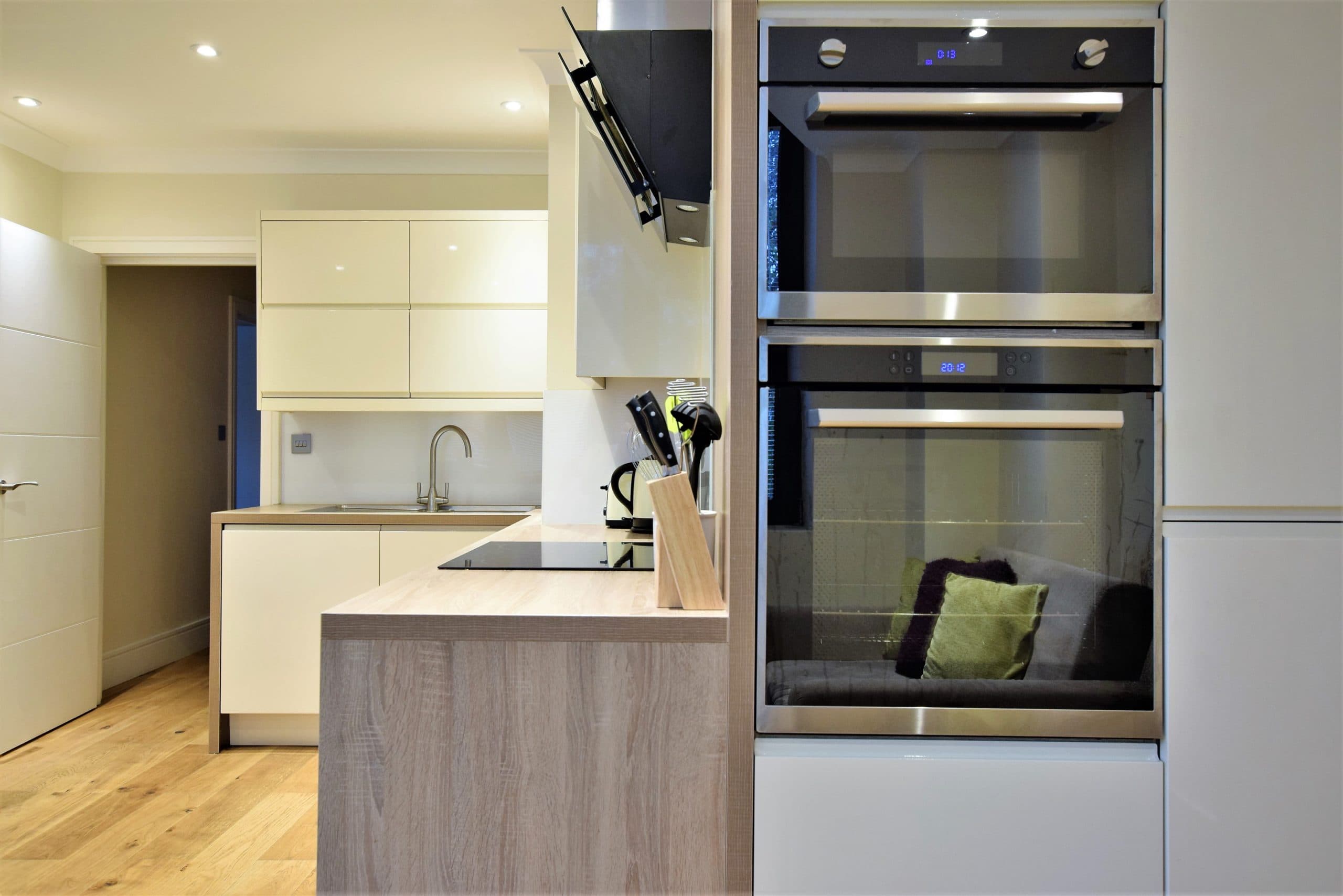 3-bed-Your-Apartment-Riverisde-House-2-scaled