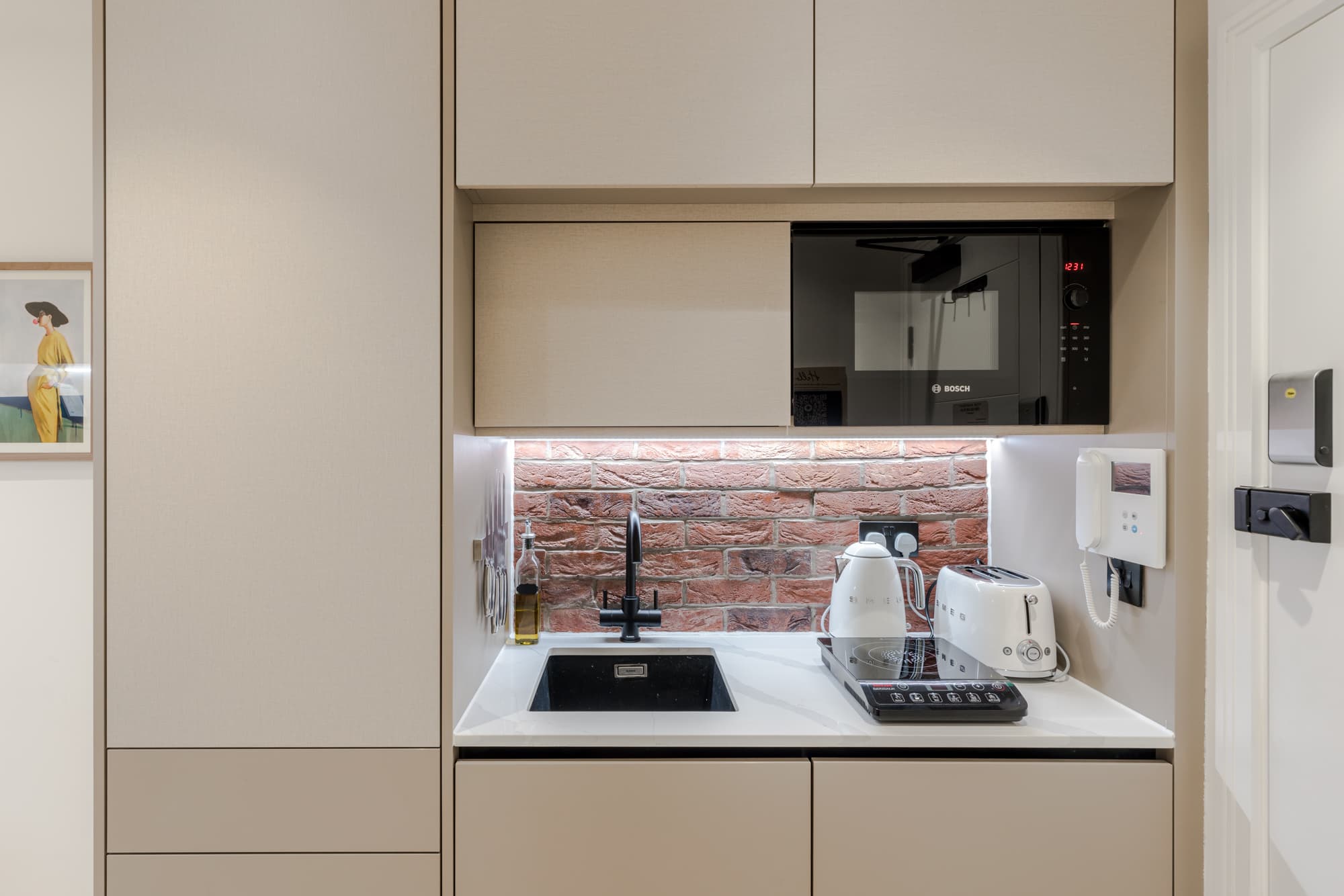 5-1-Kensington-Serviced-Apartments-Apartment-2