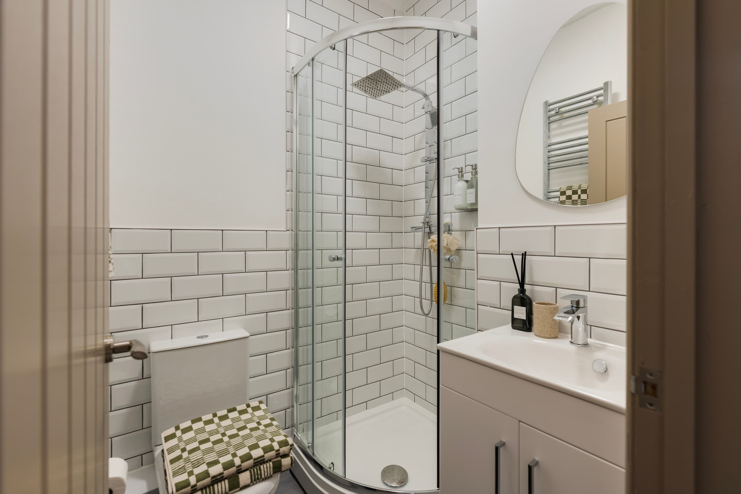 52-Hotwells-Serviced-Apartments-No.5