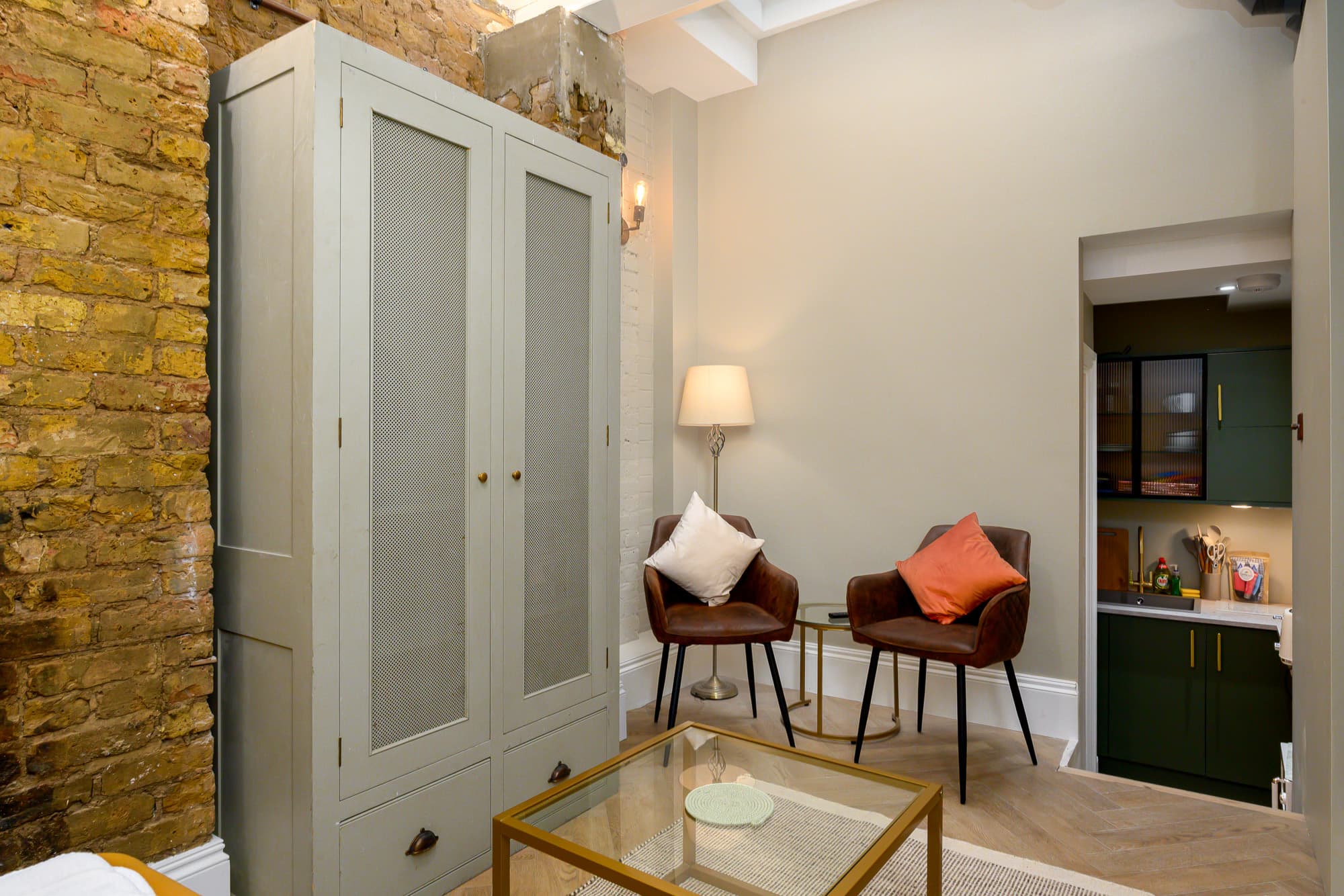 Brixton Loft Deluxe Studio10