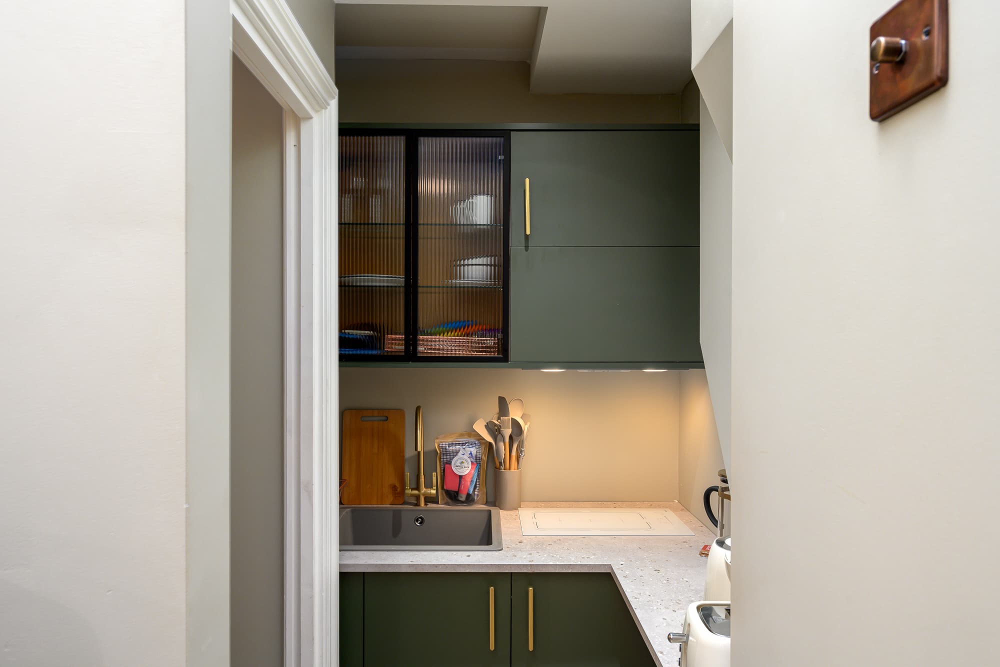 Brixton Loft Deluxe Studio14