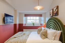 Flat3-12-NO-CABLES-scaled