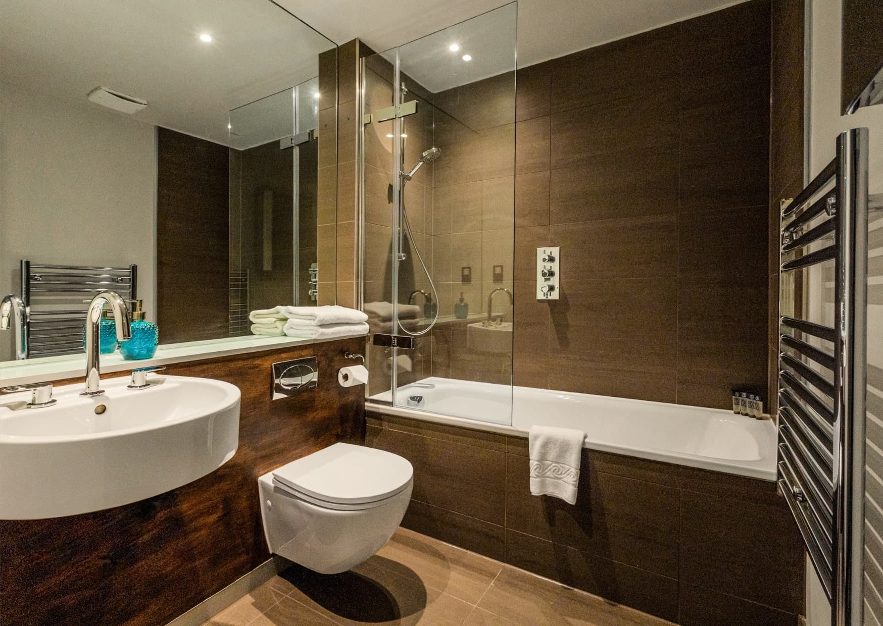 Fully Serviced Apartments near Tower of London