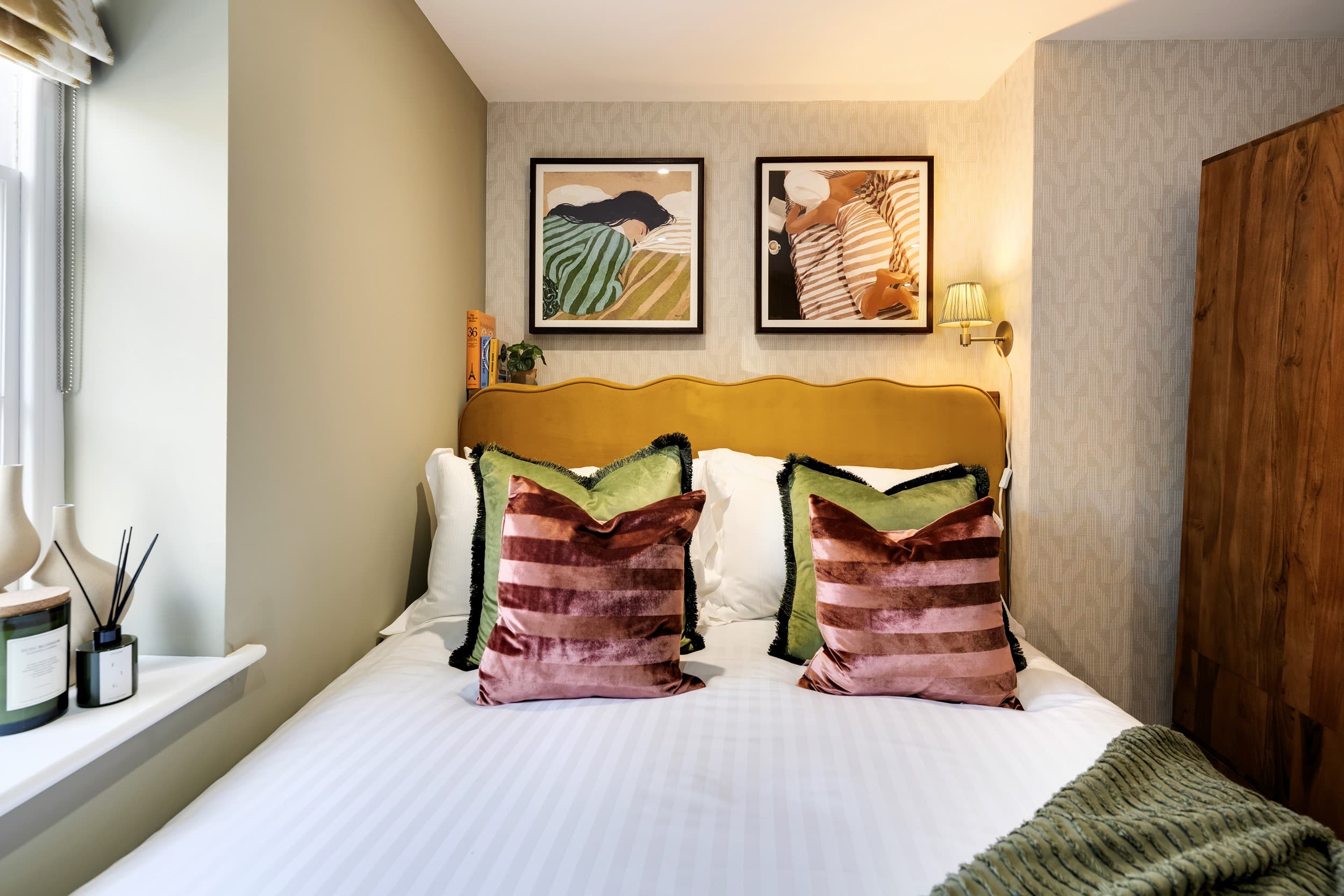 Headboard-at-Your-Apartment-Colston-Street-1-bedroom