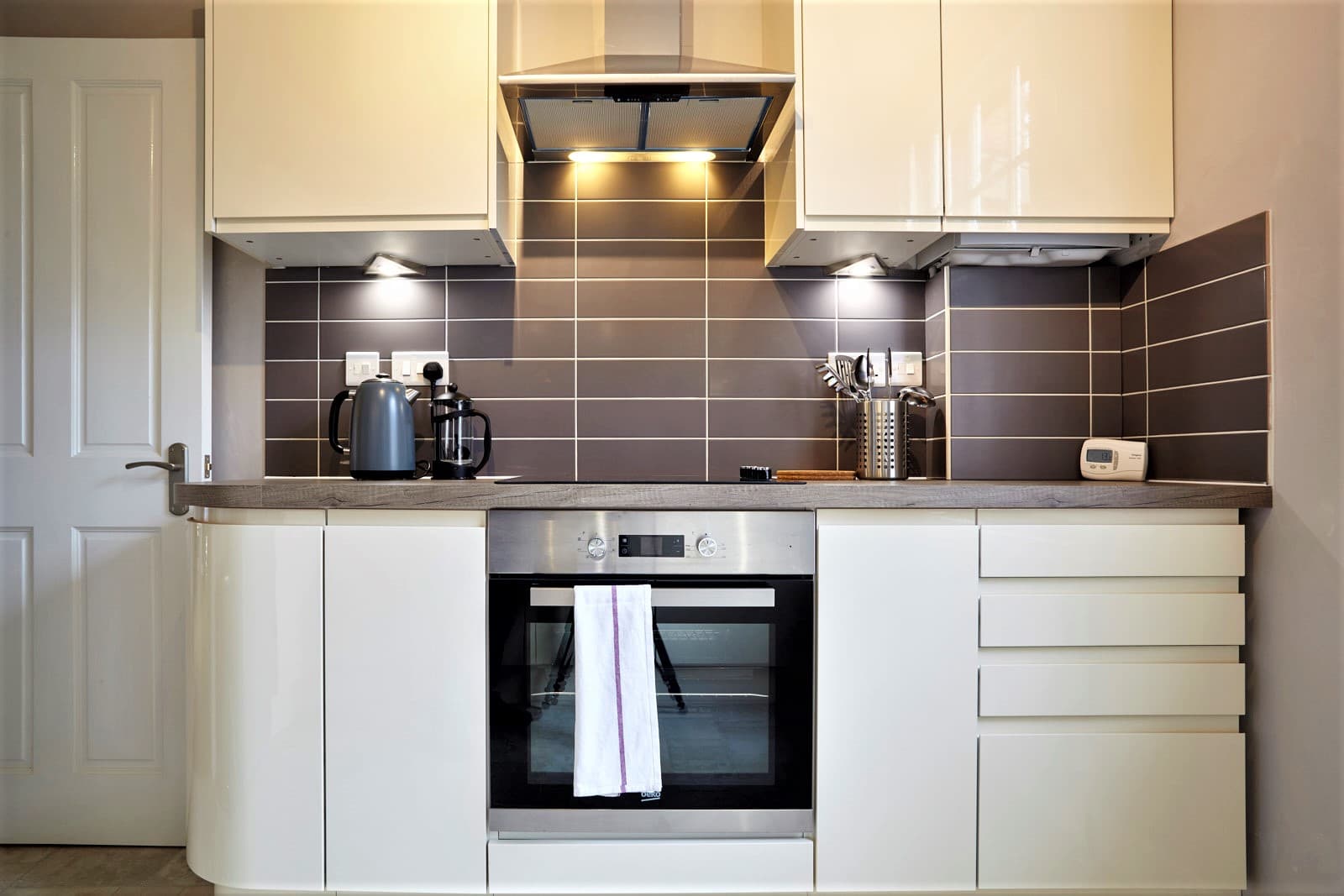 Hotwells-Rd-Jamess-98-sm