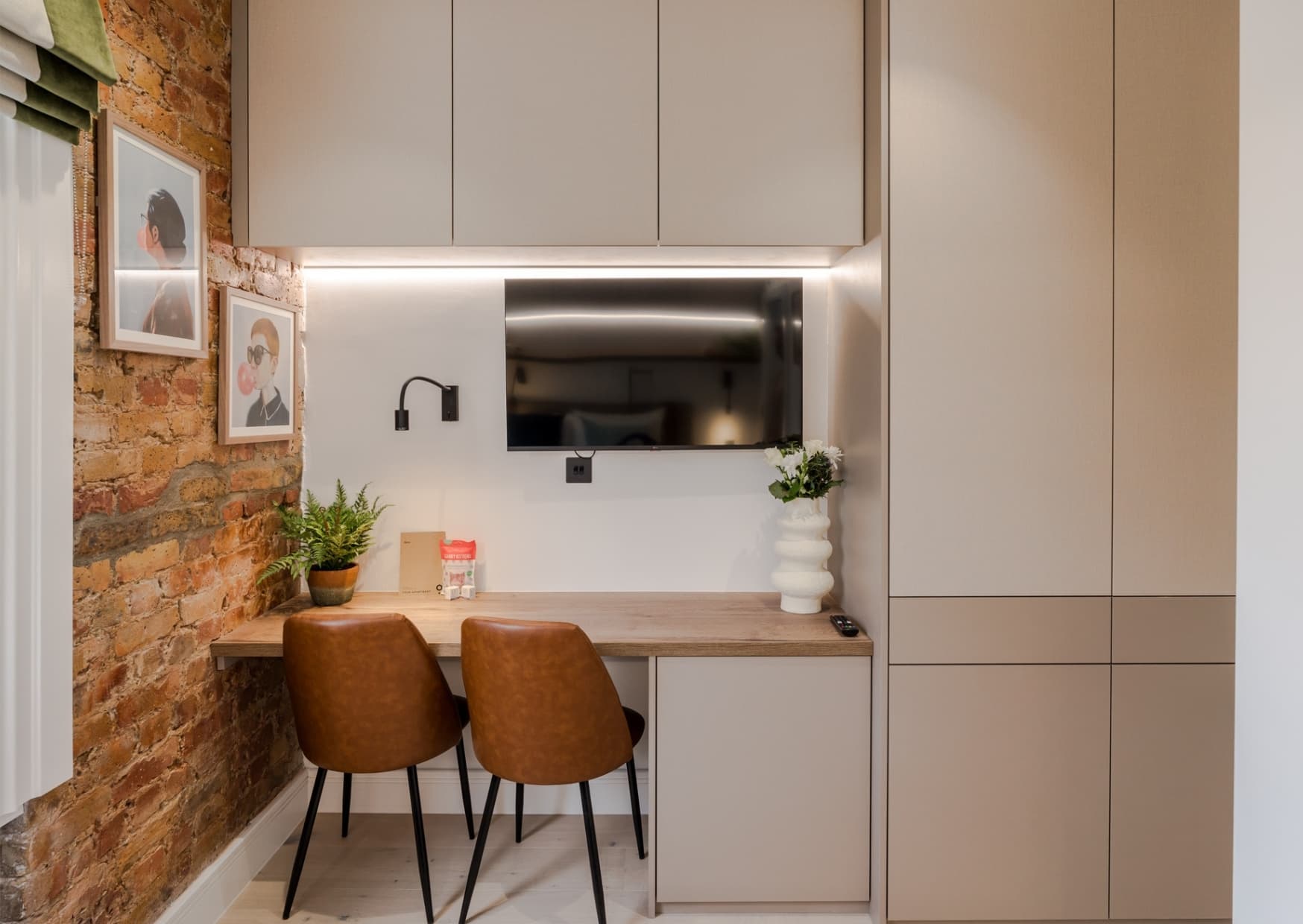 Kensington Serviced Apartments with Workspace