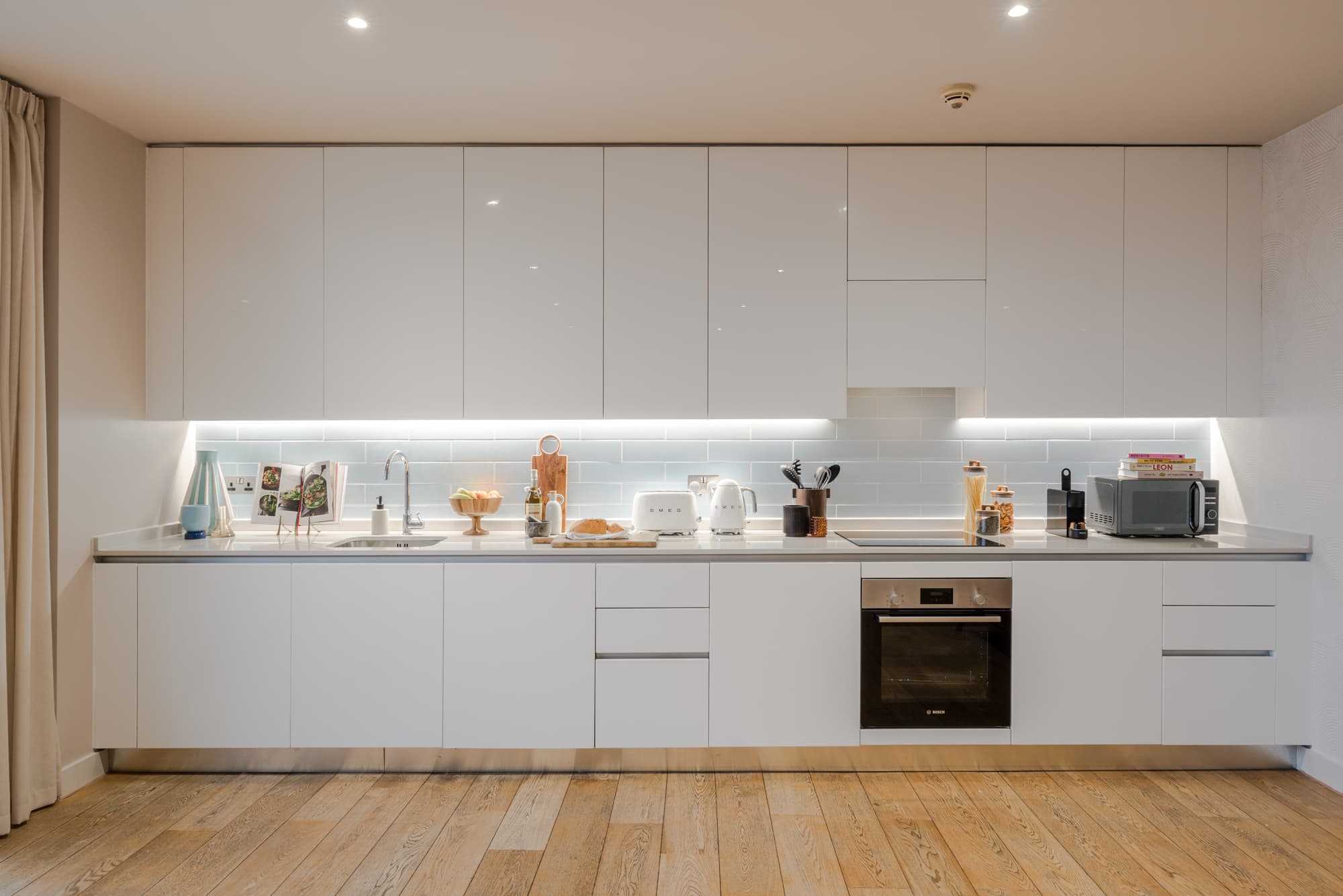 Kings-Cross-Serviced-Apartments-Penthouse-XL-With-Balcony-5