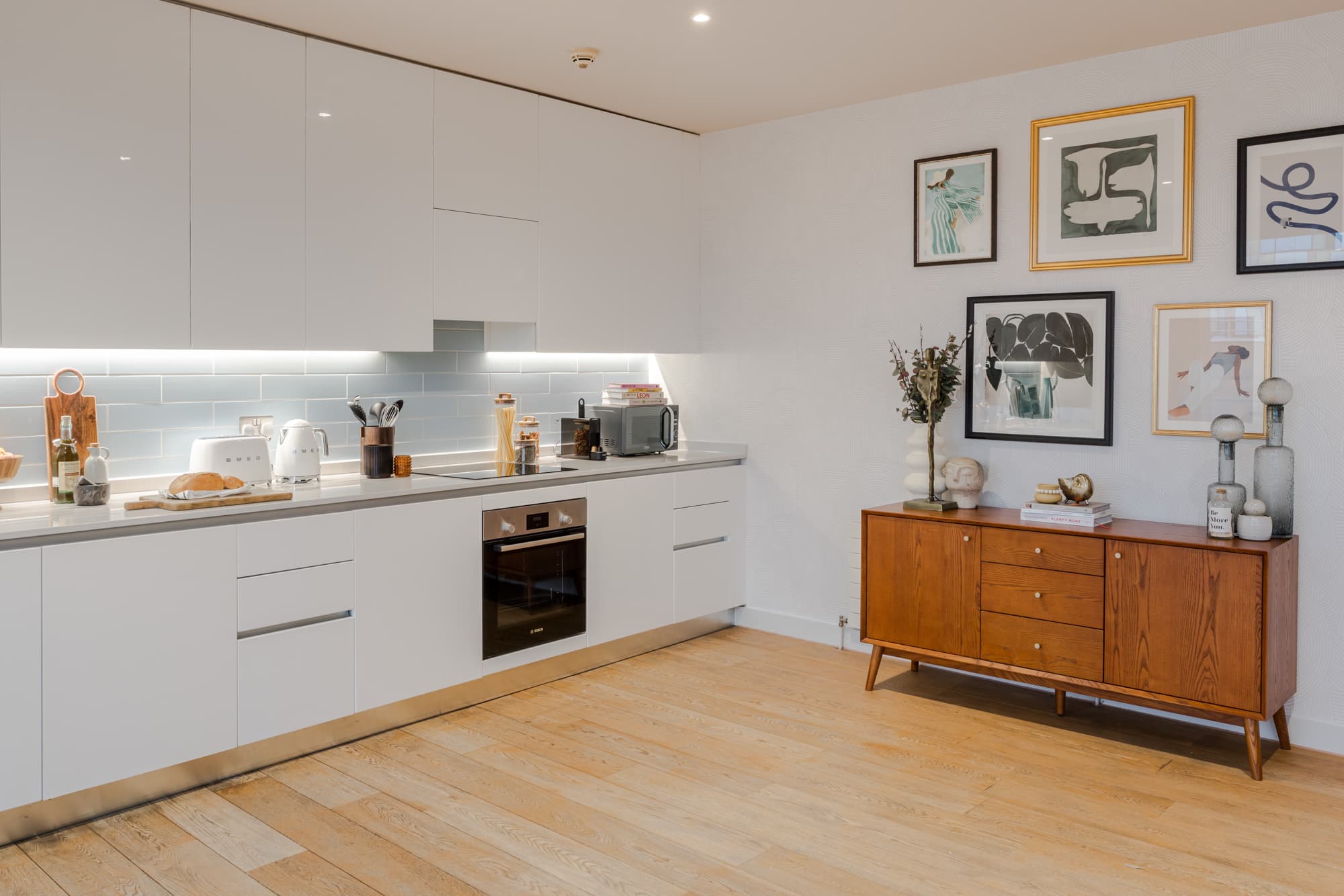 Kings-Cross-Serviced-Apartments-Penthouse-XL-With-Balcony-4