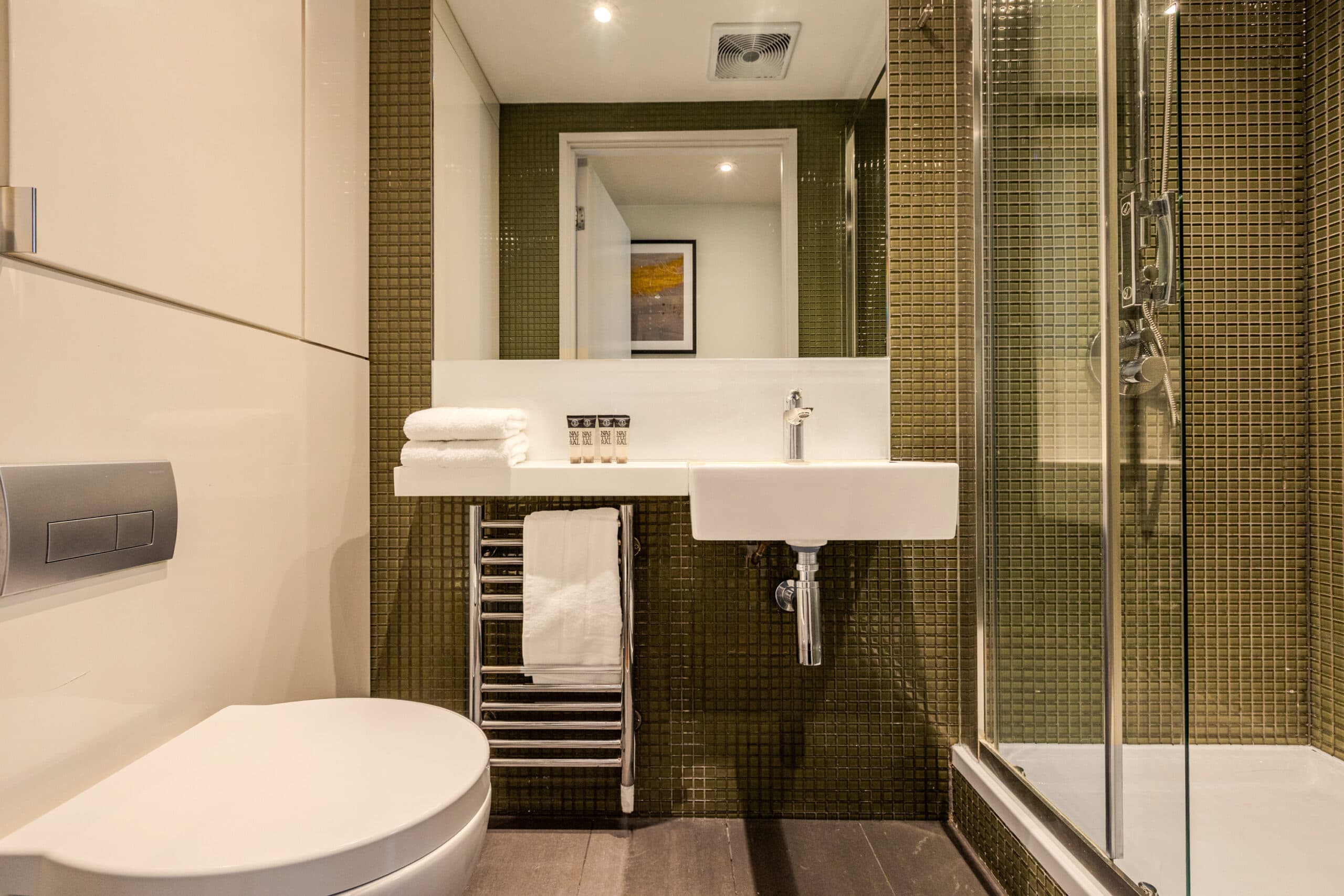 Liverpool-Street-Serviced-Apartments-2BR-7-scaled