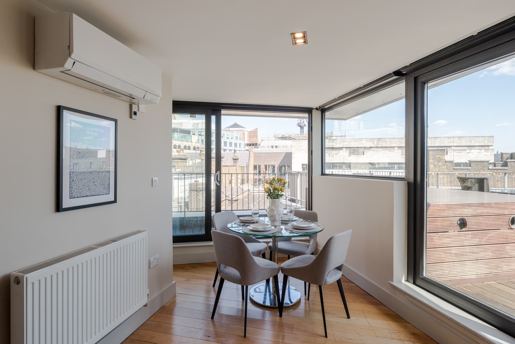 Monument Aparthotels