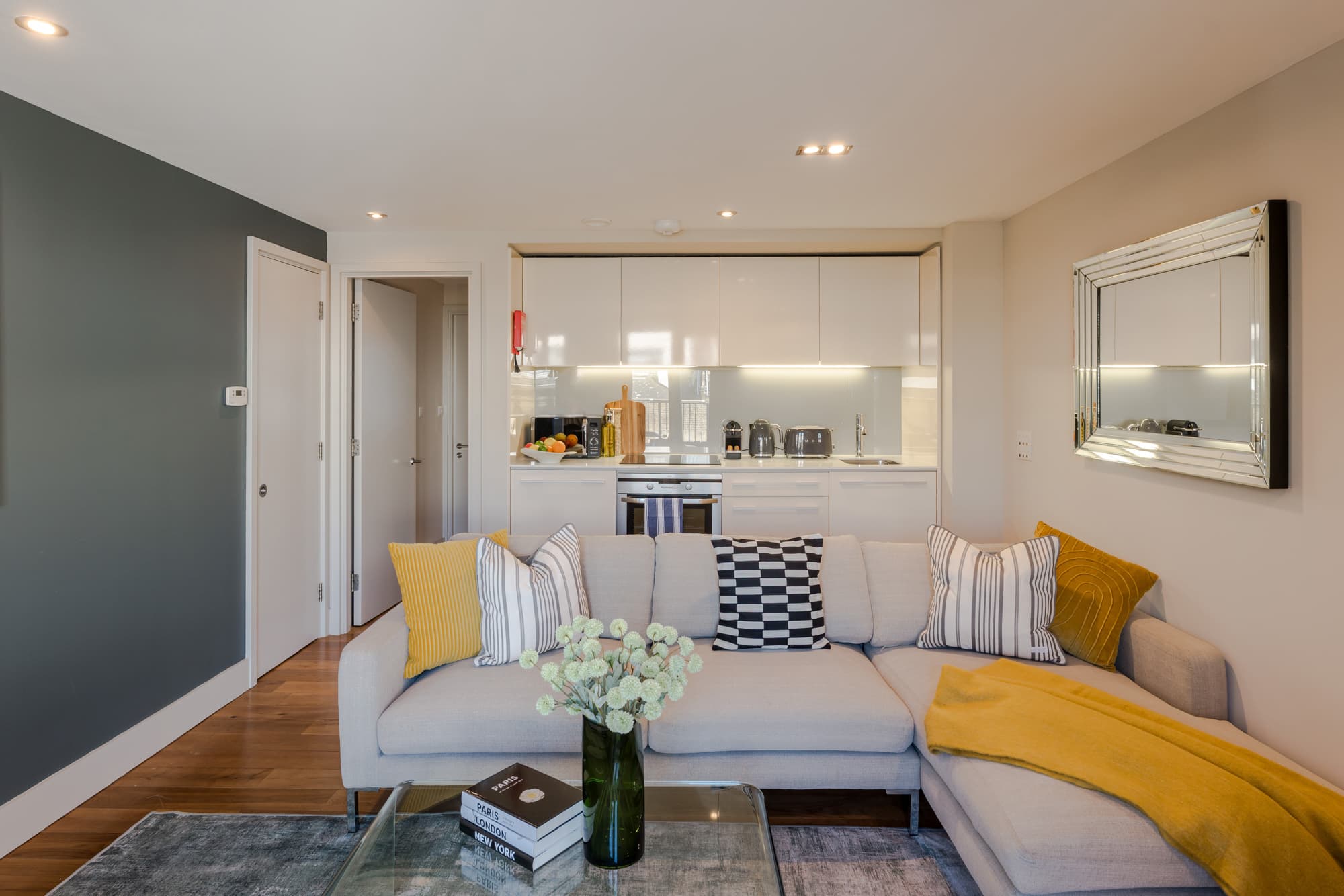 Monument Exec With Terrace2