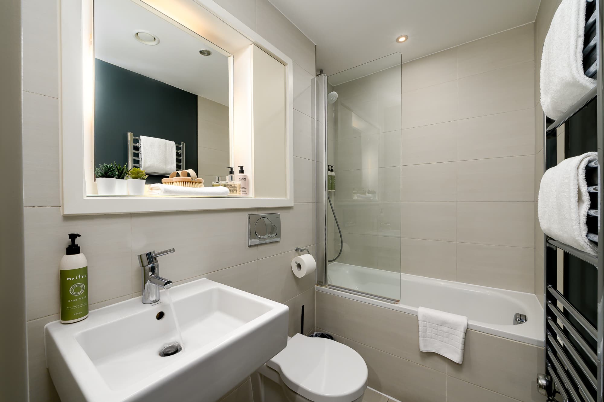Monument Serviced Apartments_28