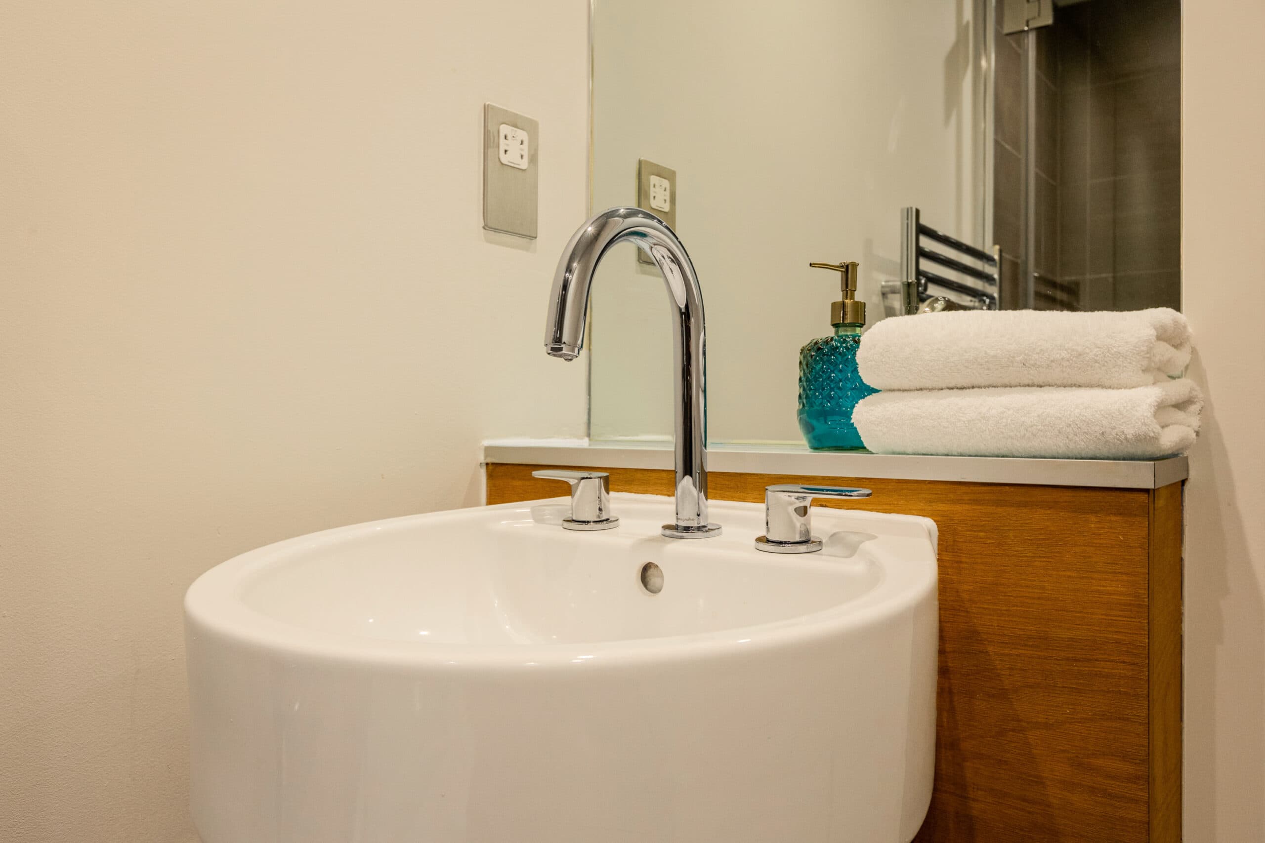 Monument-Serviced-Apartments-Penthouse-22-scaled