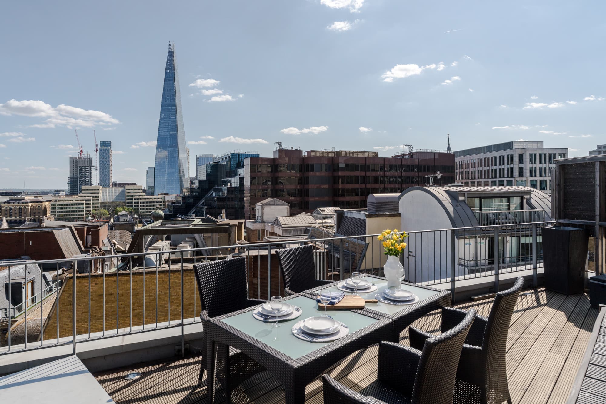 Serviced Apartments Monument