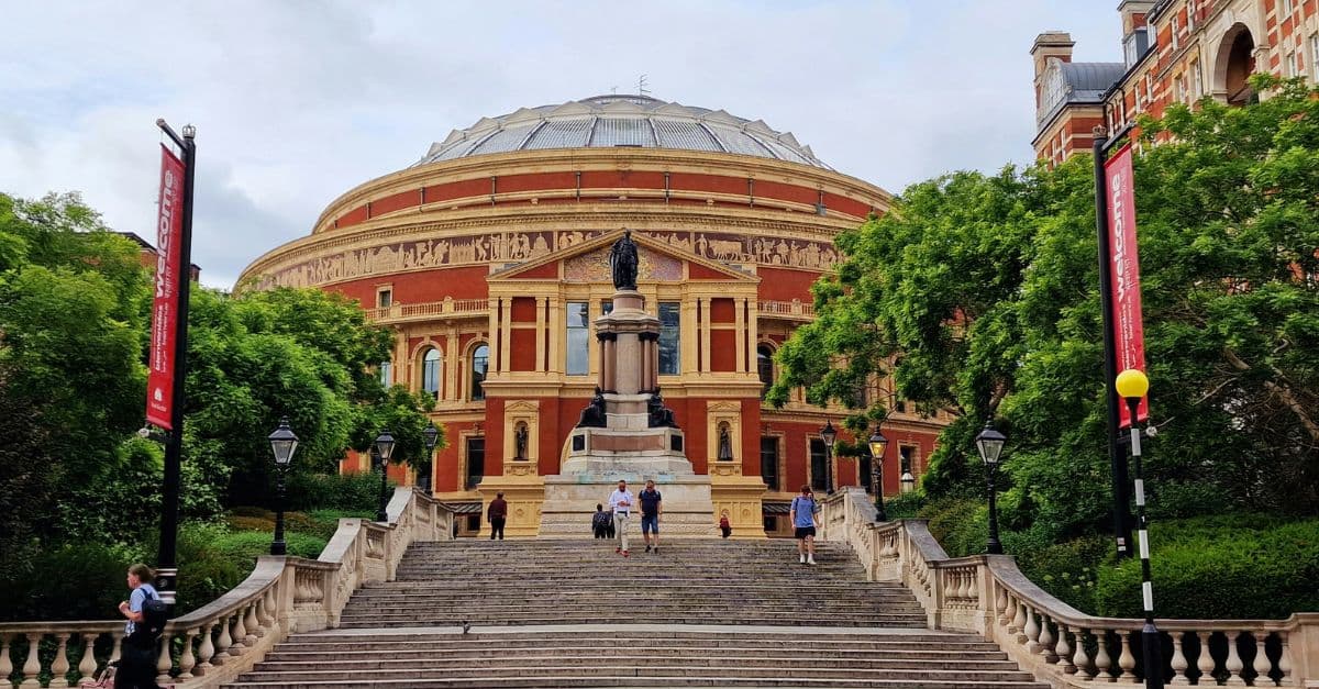 Serviced Apartments near Royal Albert Hall