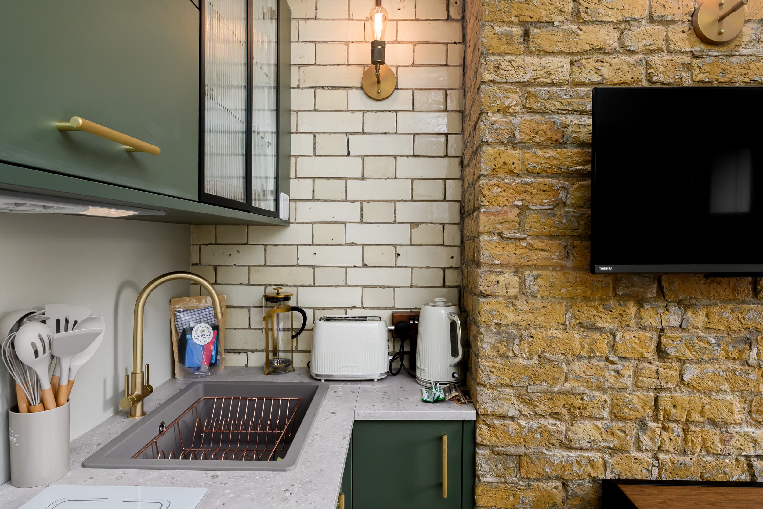 Serviced Kitchens in Brixton