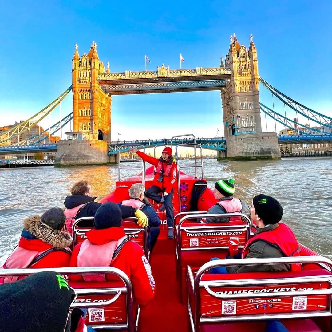 Thames-Rockets-3