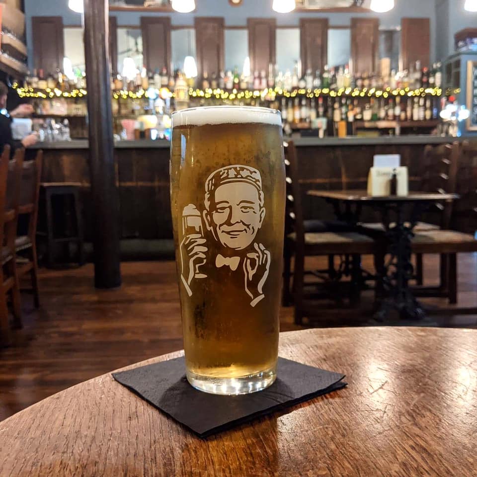 The-Pipe-Slippers-Cheltenham-Road_2