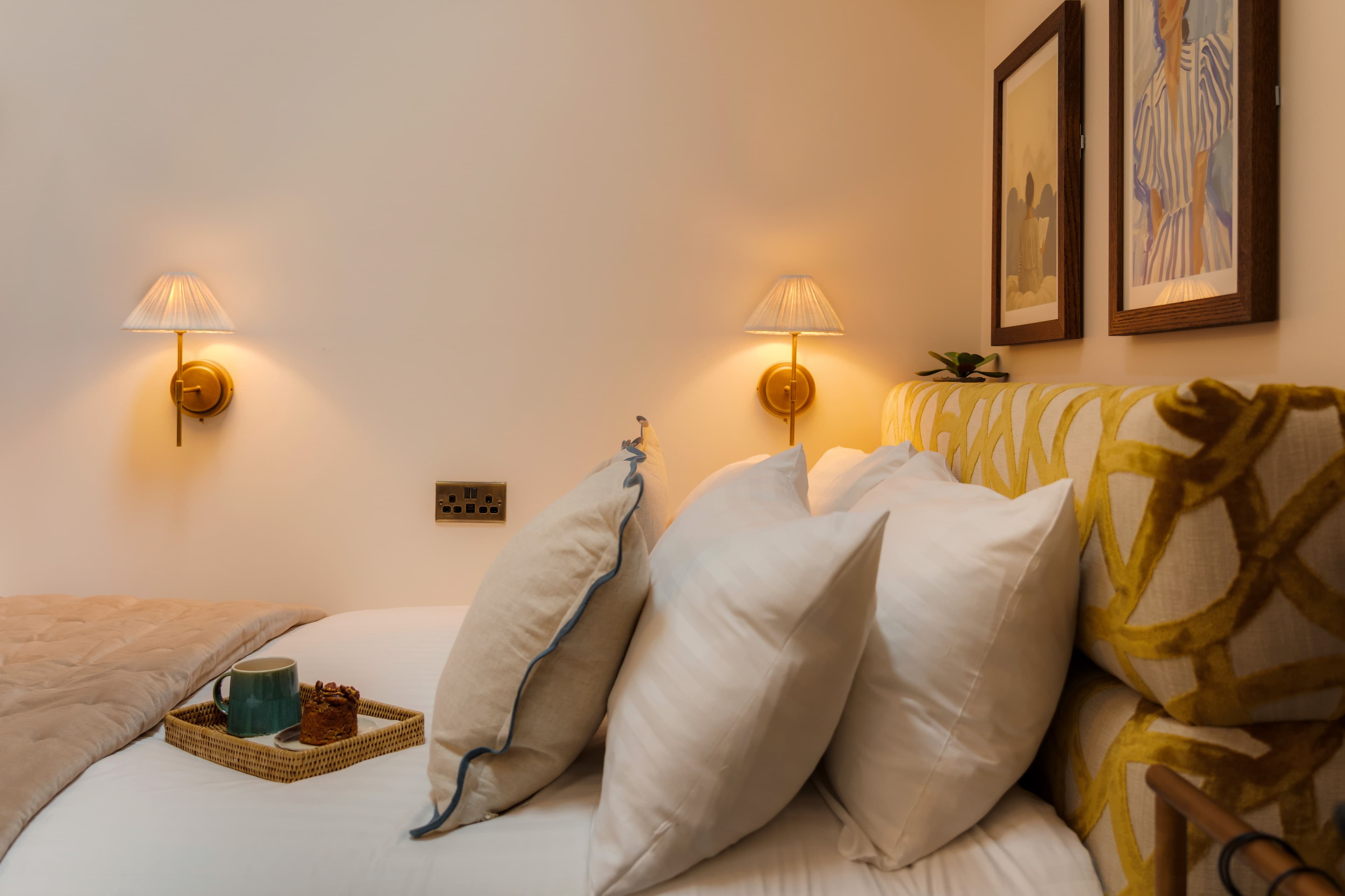 Tower Bridge Road Snug