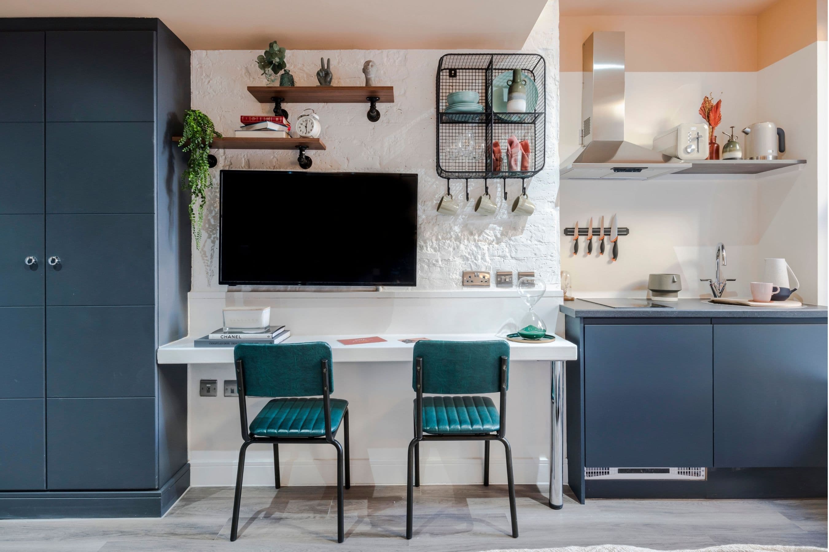 Serviced Apartments in Brixton with working space