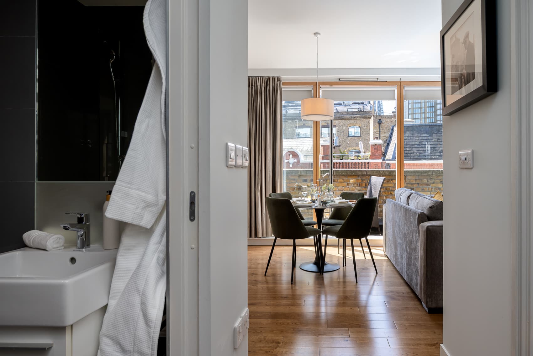 Your-Apartment-Liverpool-Street-1-Bedroom-Penthouse-7