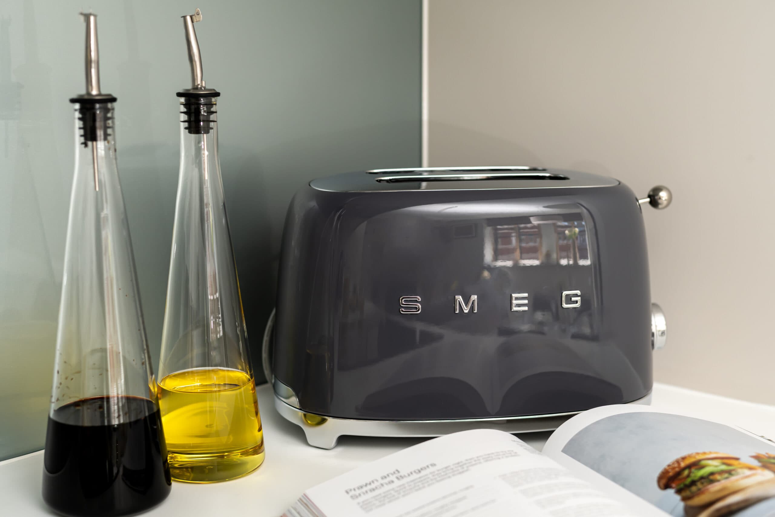 Your-Apartment-Liverpool-Street-Deluxe-1-Bedroom-Apartment-11-1-scaled