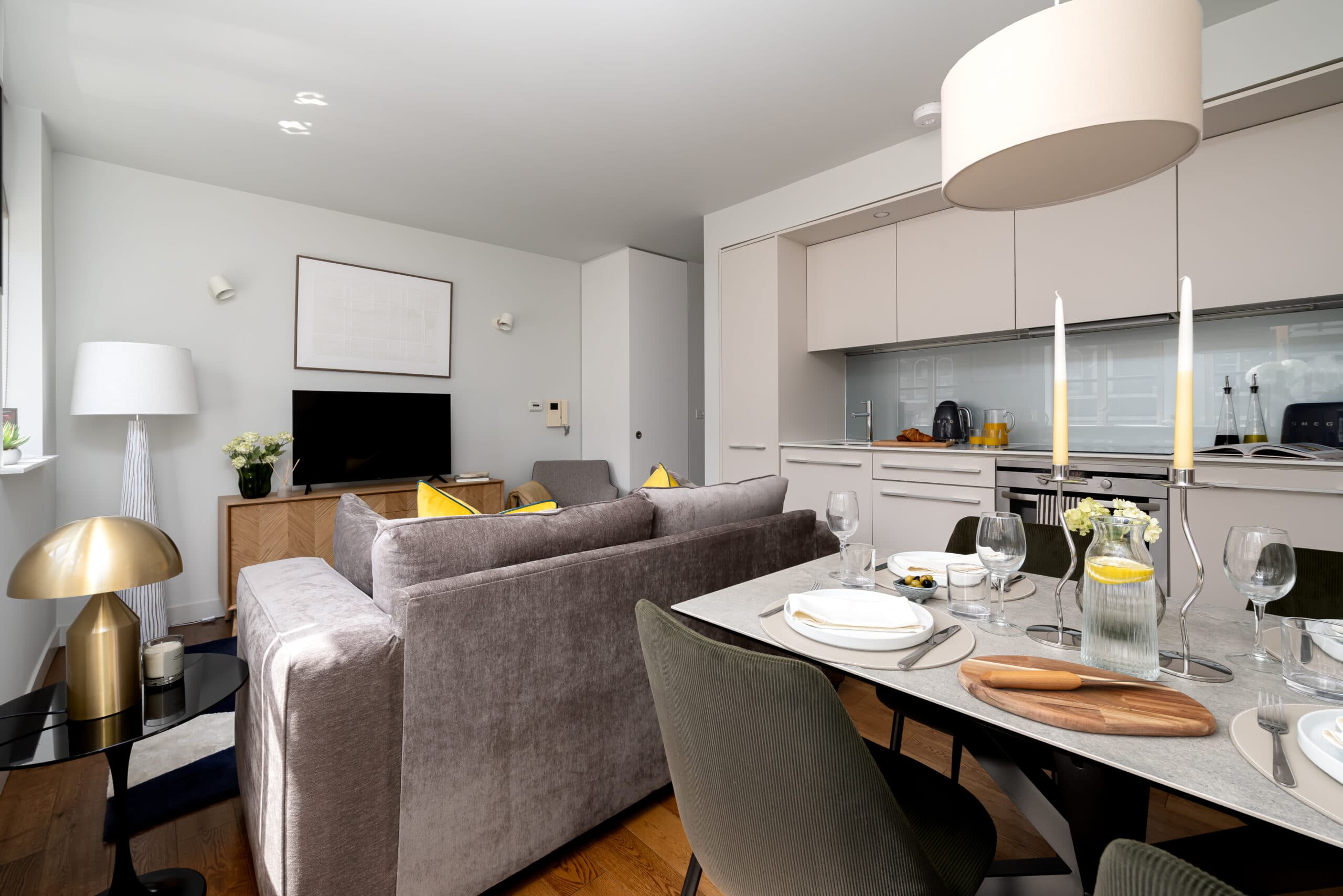 Your-Apartment-Liverpool-Street-Deluxe-1-Bedroom-Apartment-9-1-scaled