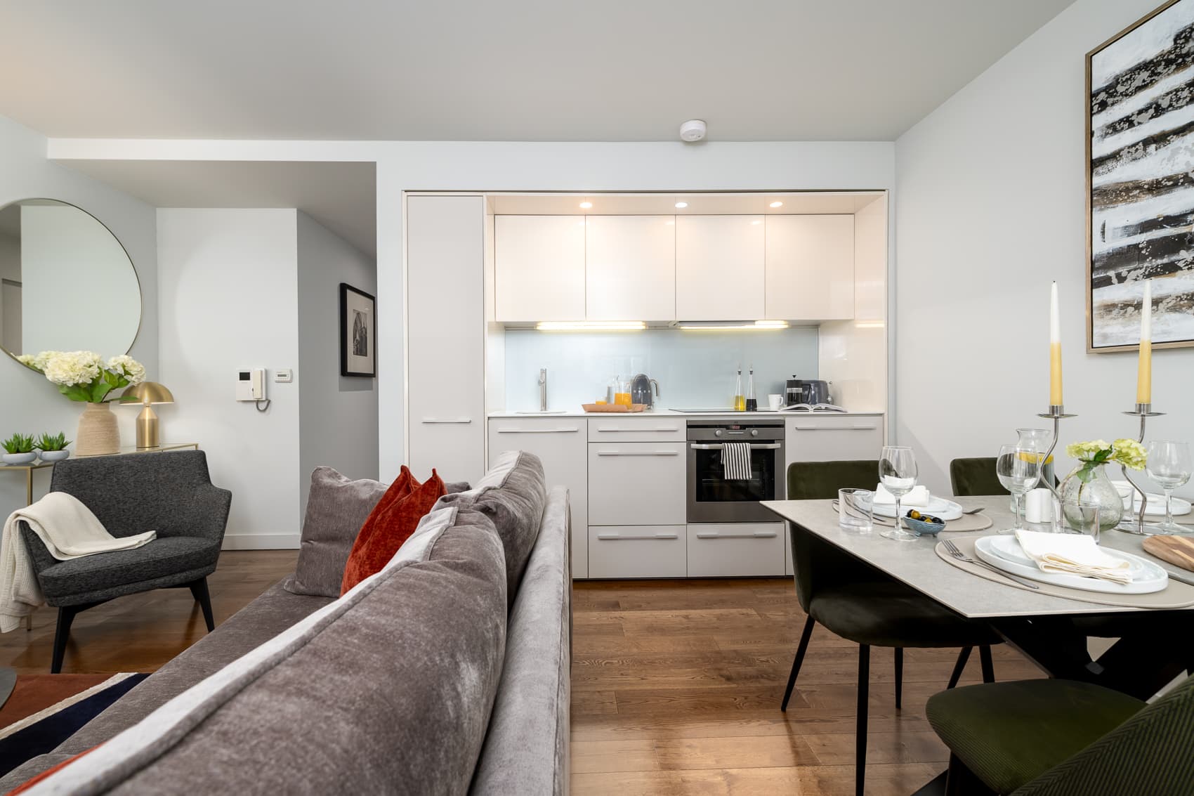 Your-Apartment-Liverpool-Street-Deluxe-1-Bedroom-With-Terrace-12
