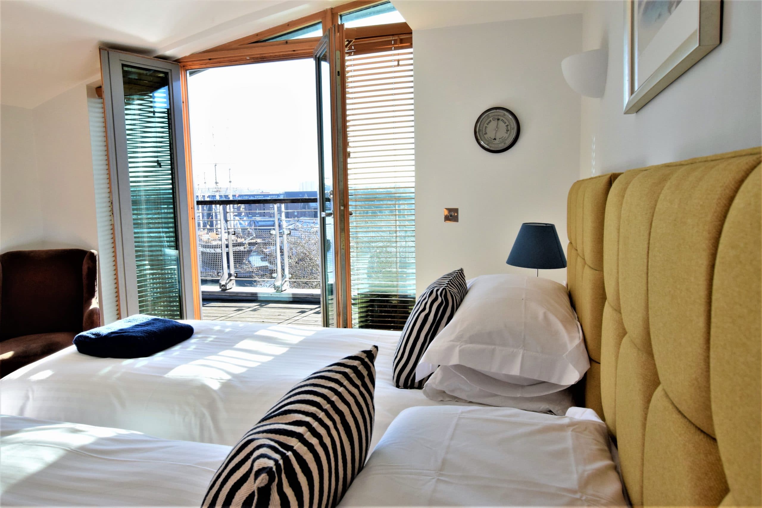 Your-Apartment-Servcied-apartments-Bristol-Short-terml-lets-bristol-23-scaled