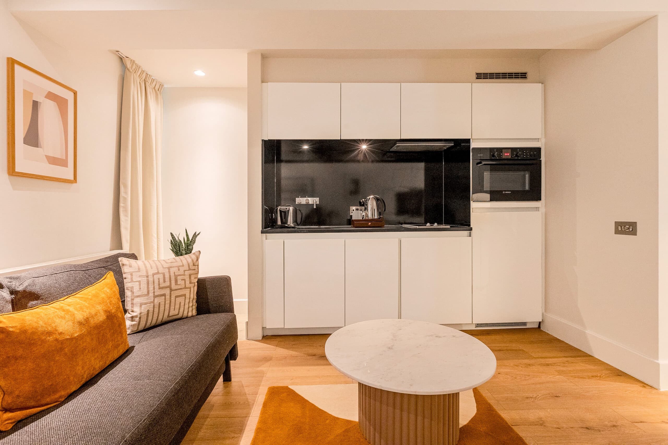 Your-Apartment-St-Pauls-Execuitive-1-Bedroom-Duplex-Apartment-1a-6-scaled