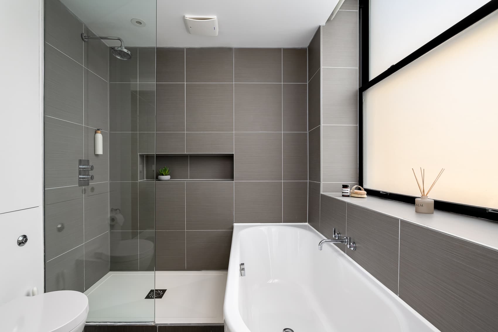 Your-Apartment-St.-Pauls-1-Bedroom-Apartment-7