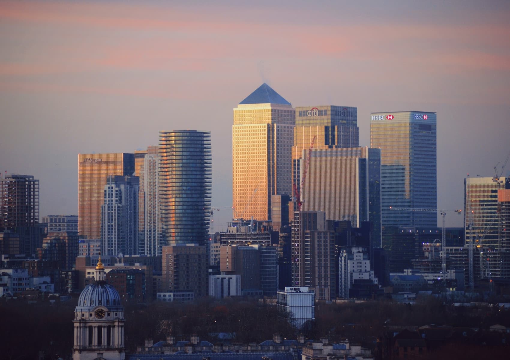 Banking & Financial Services Accommodation London