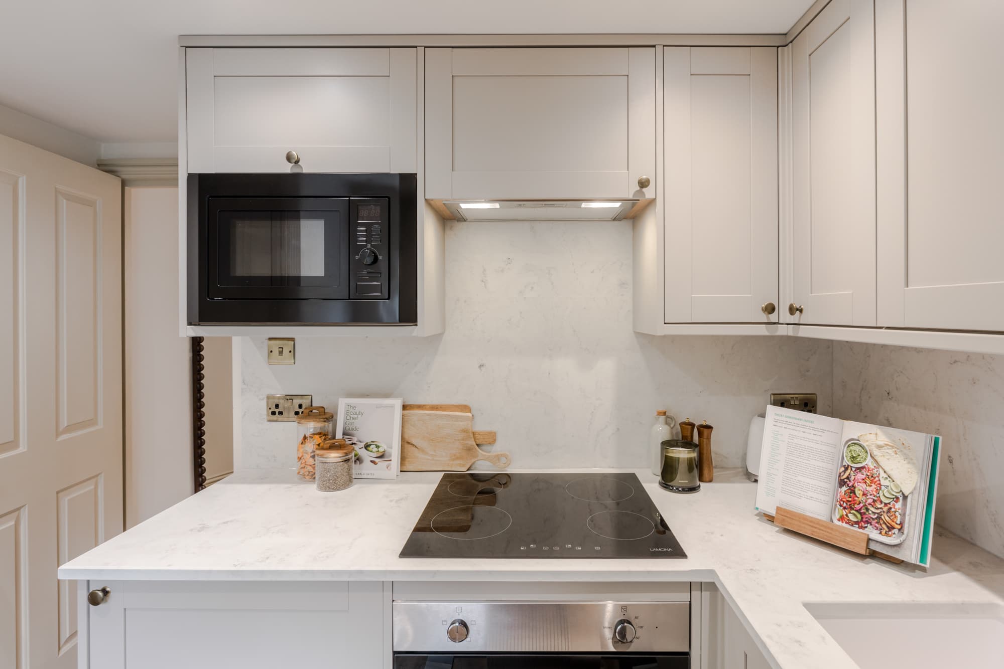 Serviced Apartments in Earl's Court with kitchens