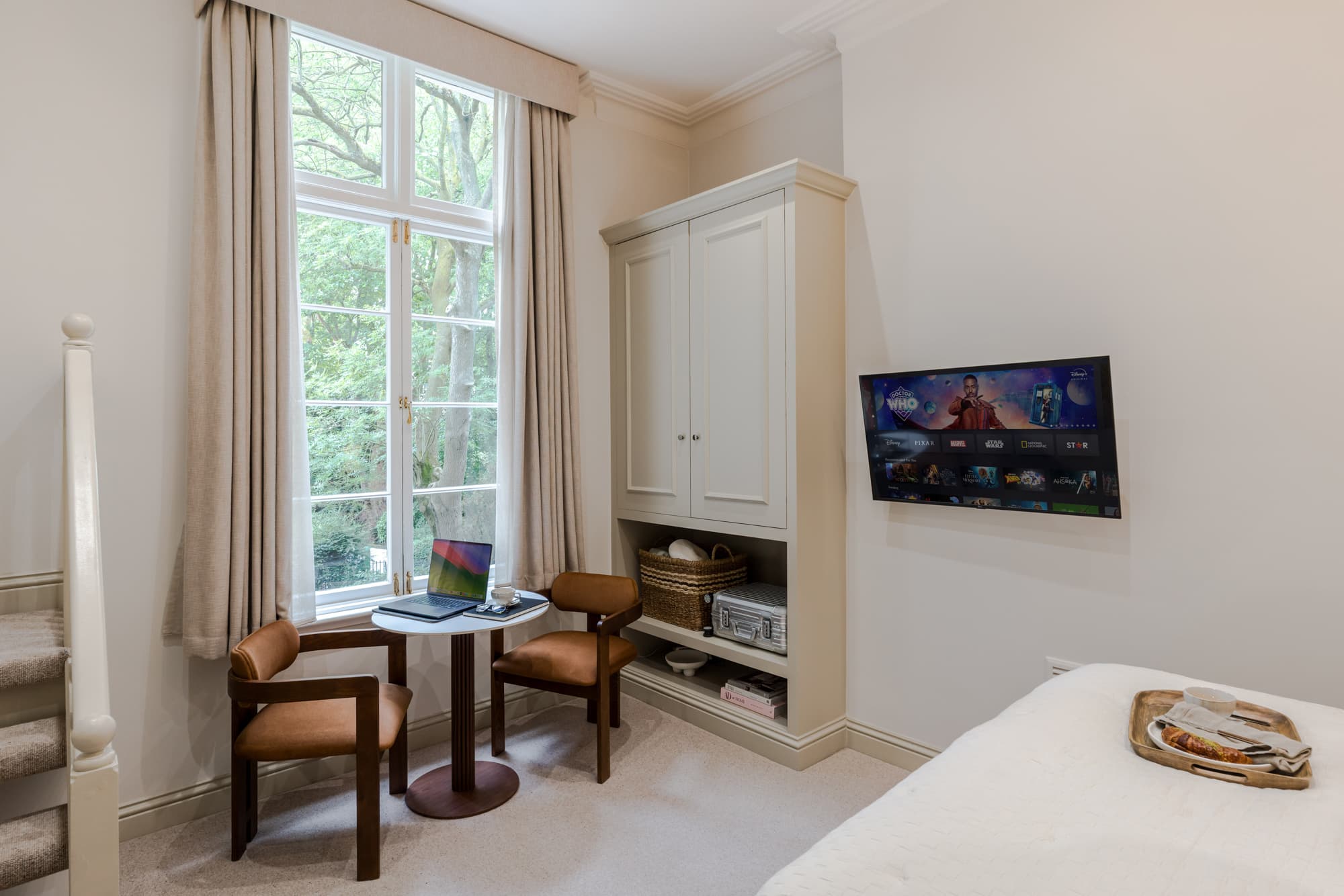 Serviced Apartments in Earl's Court with kitchens