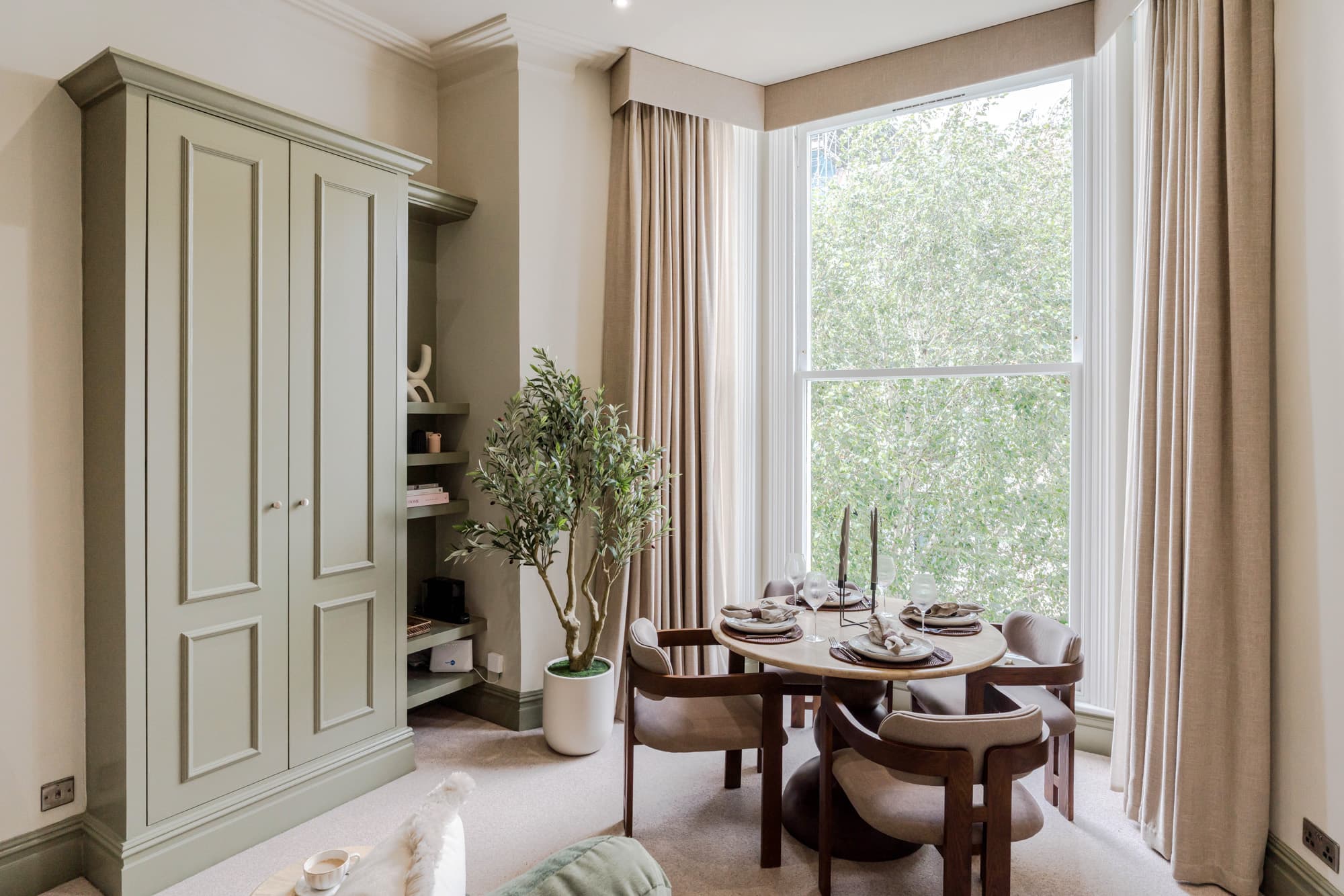 Studio Apartments near Earl's Court