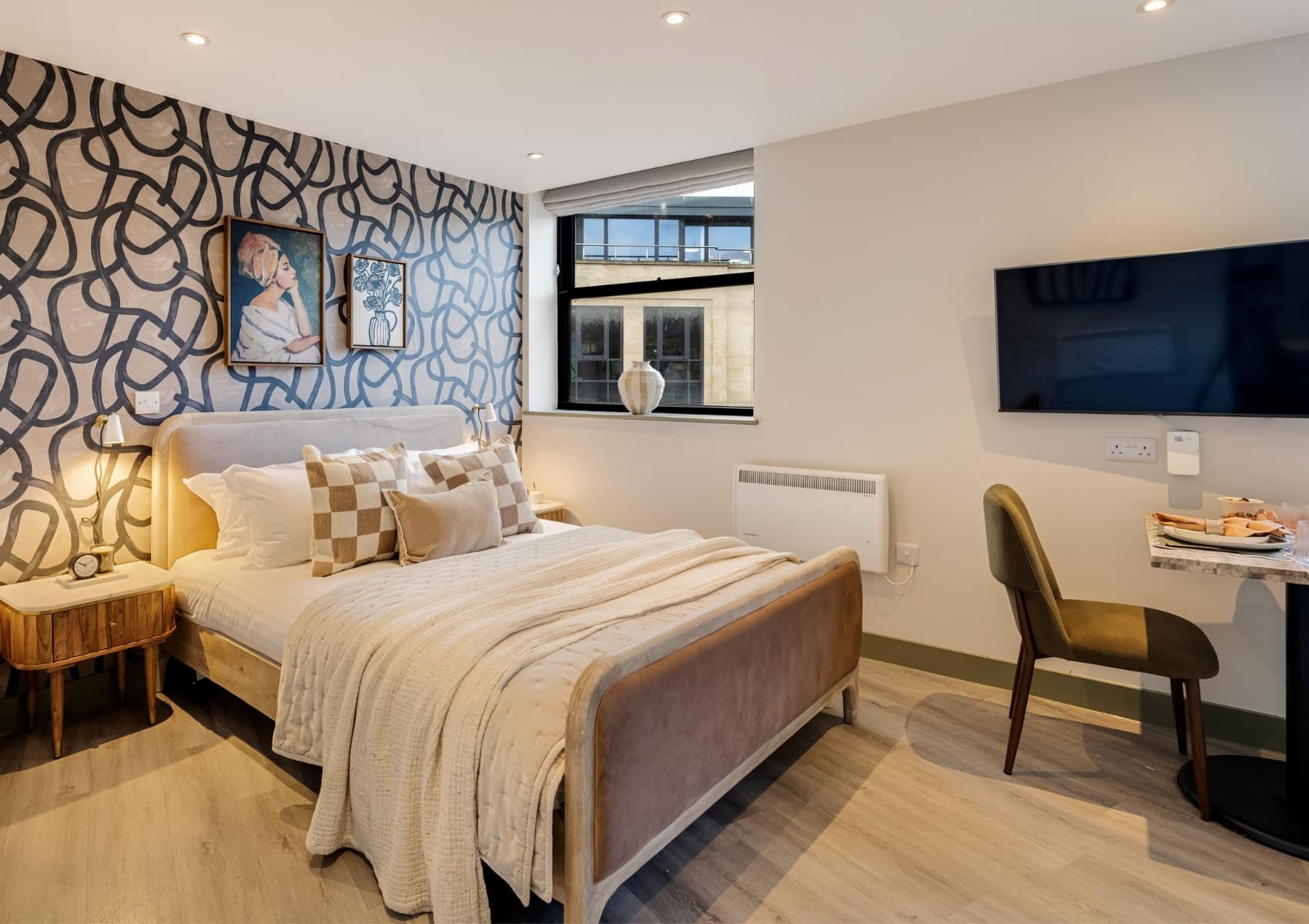 5 Budget Friendly Stays in Bristol Guide