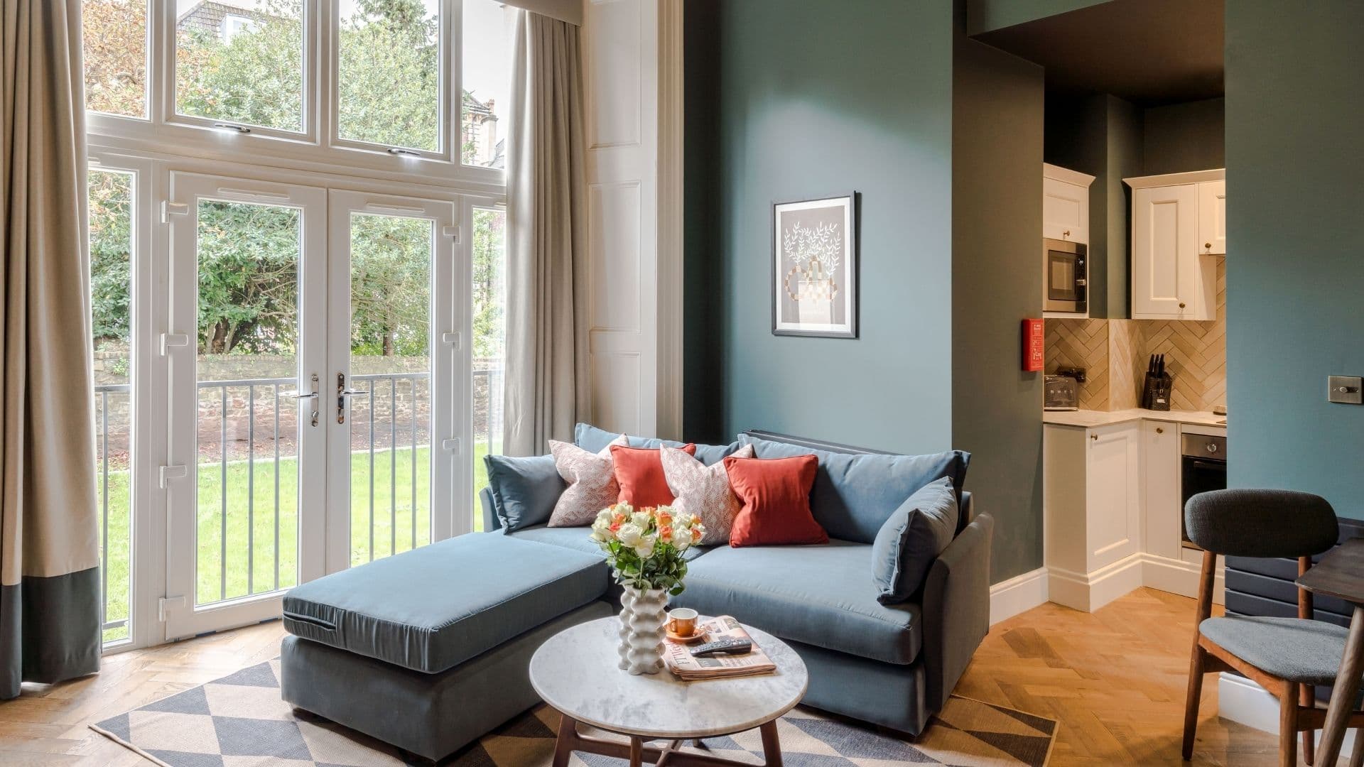 Banking & Financial Services Accommodation Bristol