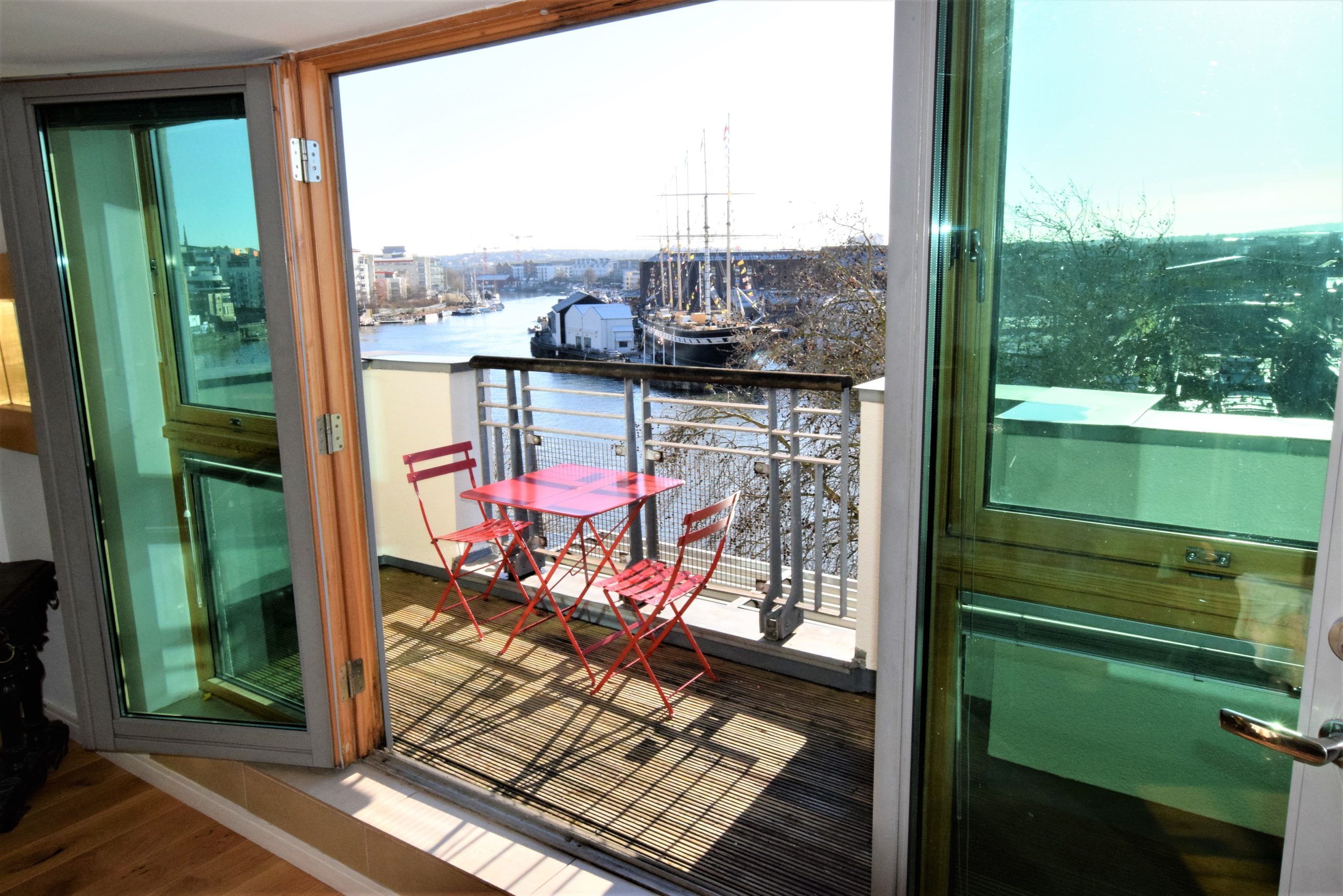 Brunel View - Serviced apartment with a view in Bristol - Your Apartment