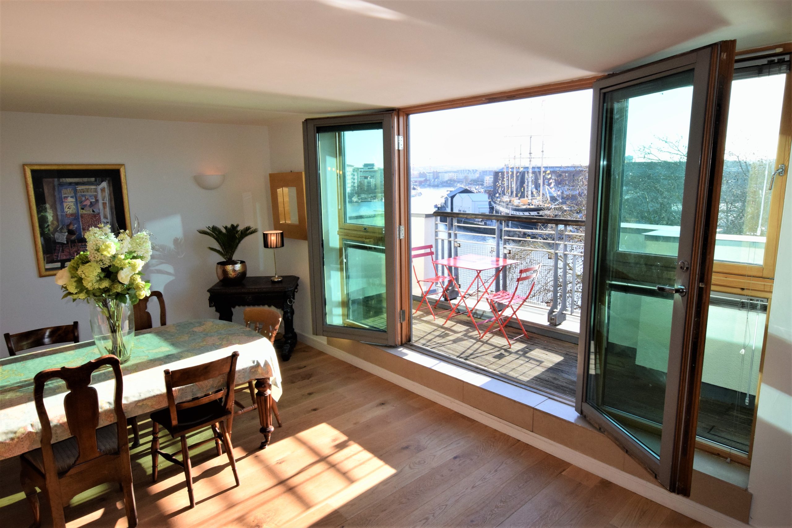 Brunel View - Serviced apartment with a view in Bristol - Your Apartment