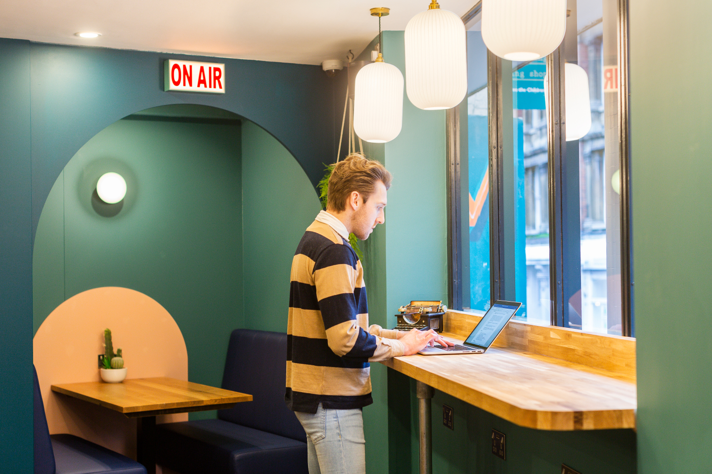Coworking Space at Your Apartment - Clifton Village, Bristol