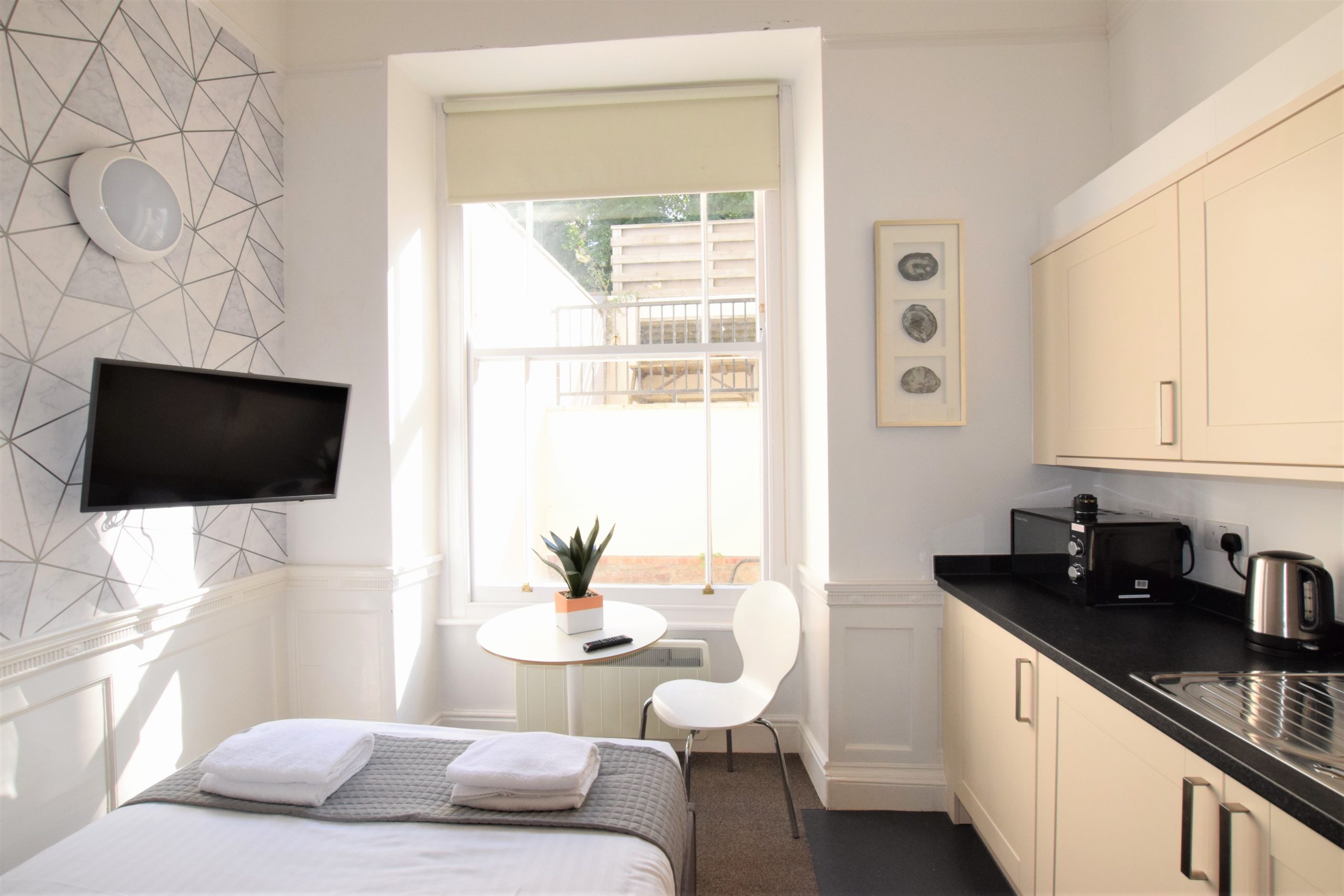 Berkeley Square No.6 - Serviced Apartment in Berkeley Square / Clifton - Your Apartment