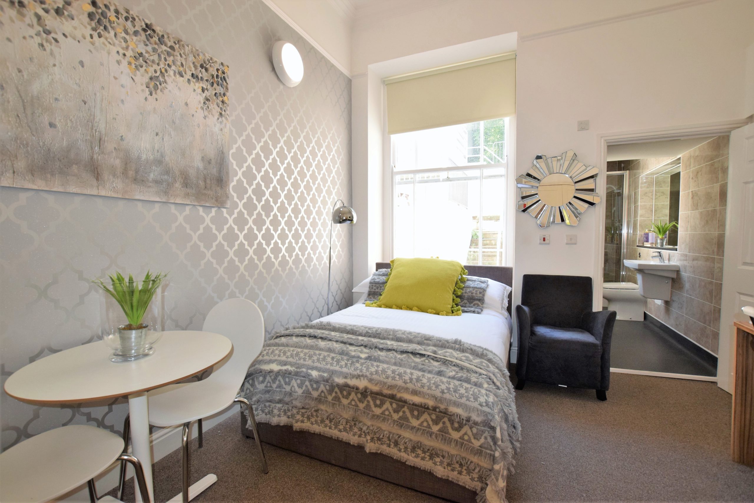 Berkeley Square No.7 - Serviced Apartment in Berkeley Square / Clifton - Your Apartment
